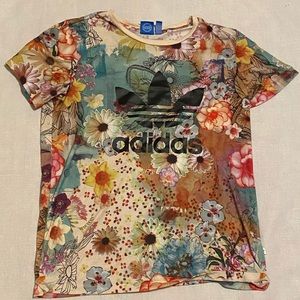Adidas T-shirt